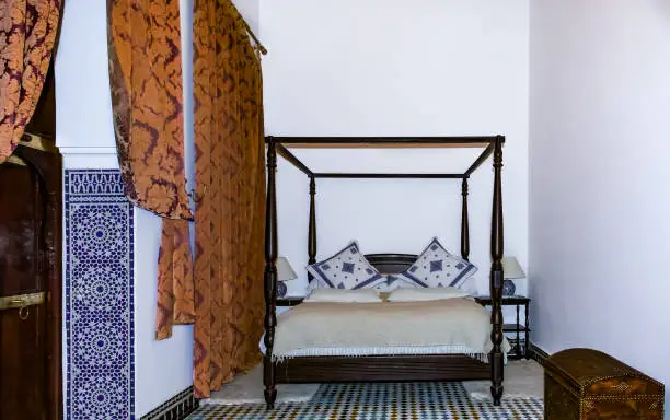Heritage King Bed